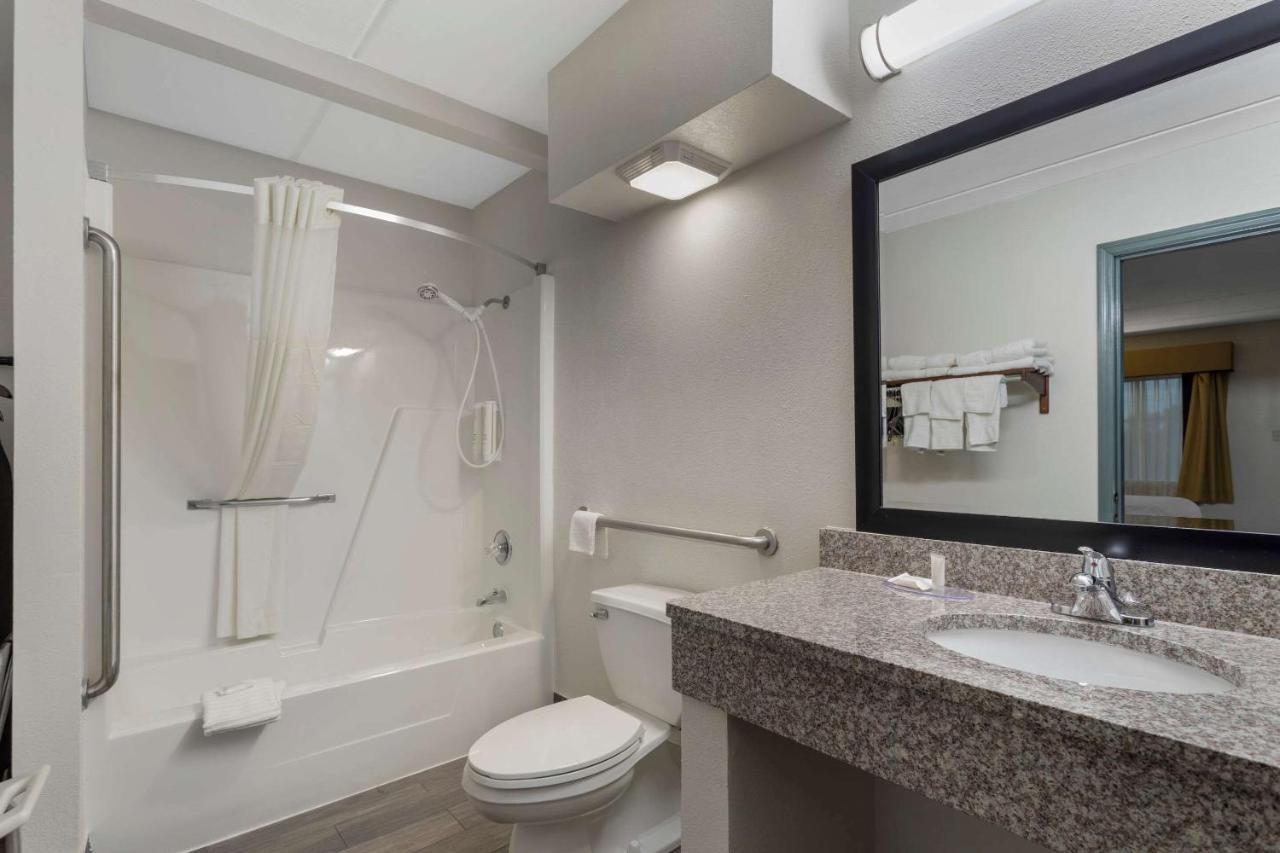 Clarion Pointe Kimball By Choice Hotels Eksteriør bilde