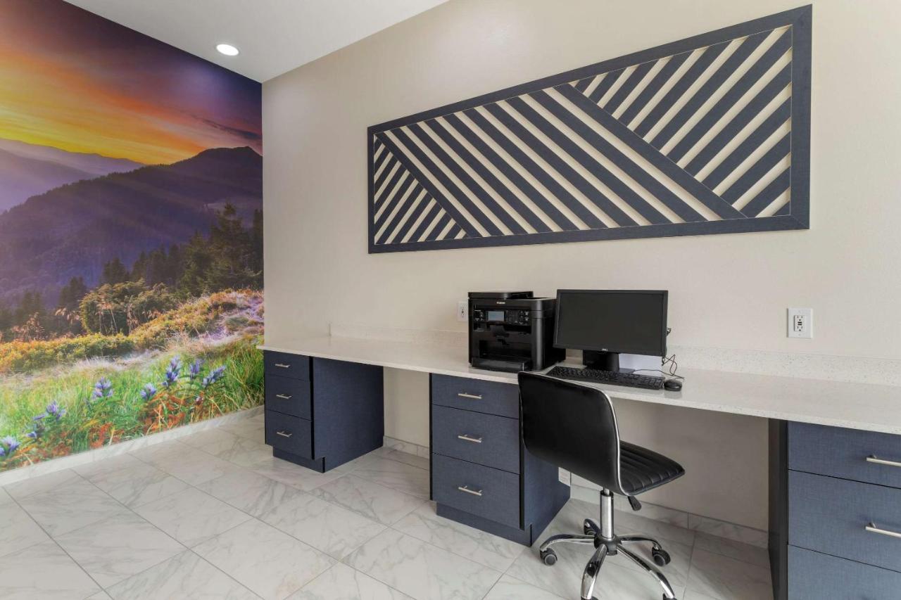 Clarion Pointe Kimball By Choice Hotels Eksteriør bilde
